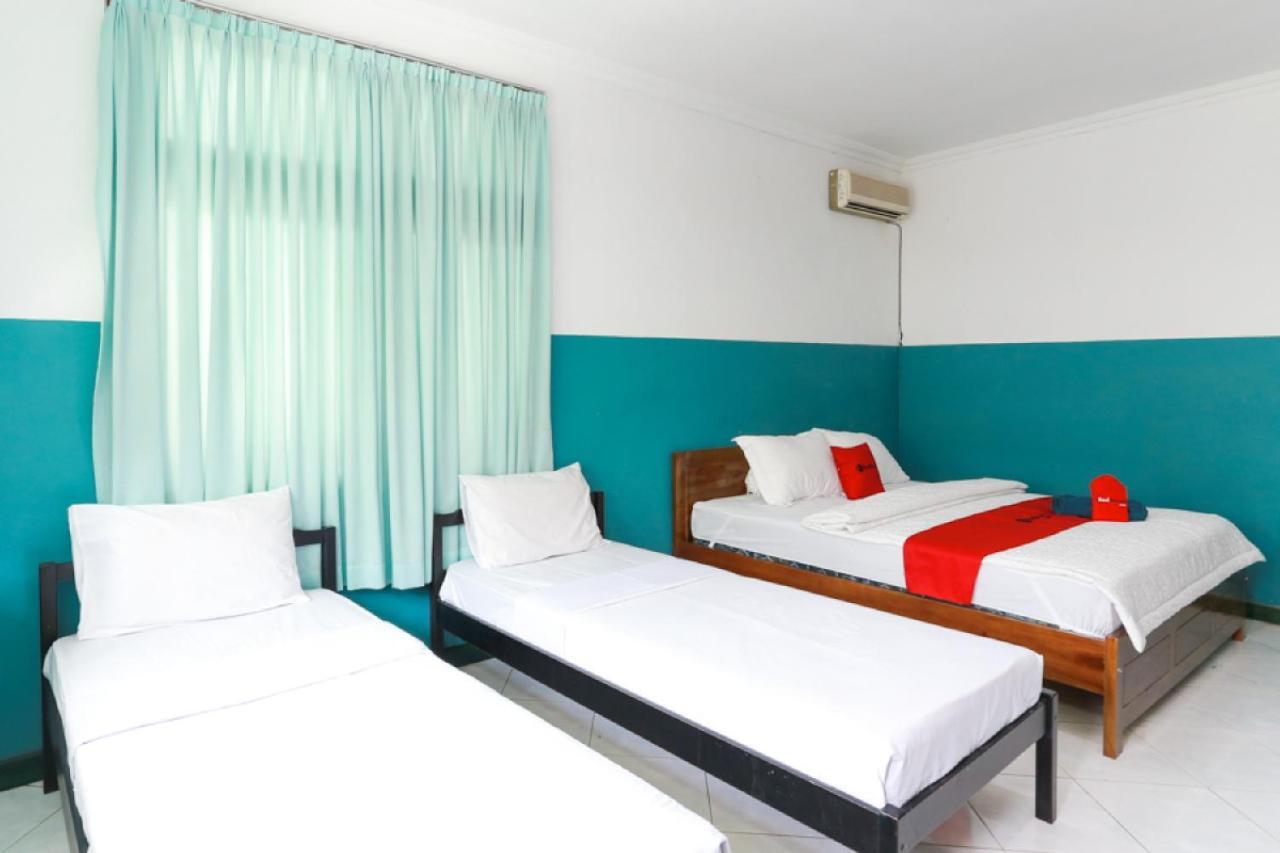 Hotel Reddoorz Syariah Near Alun Alun Magelang Bayeman Exterior foto